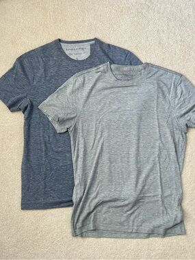 Banana Republic T-Shirts Bundle